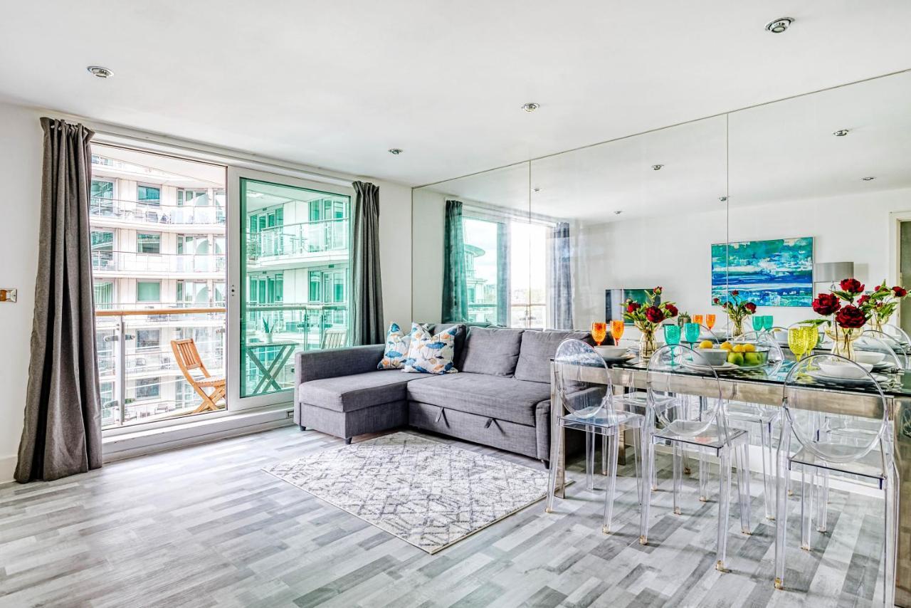 Riverside 2-Bedroom Apartments Londra Esterno foto