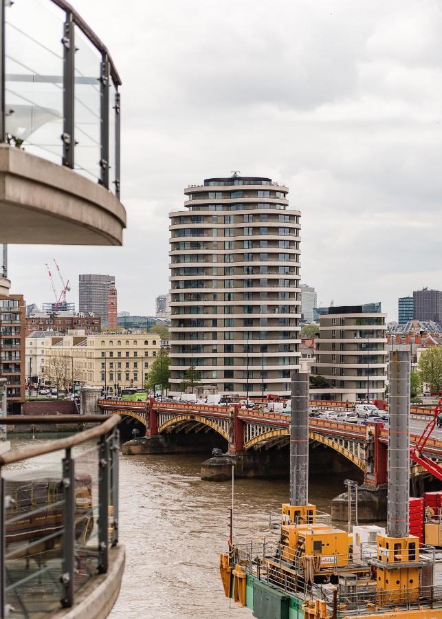 Riverside 2-Bedroom Apartments Londra Esterno foto