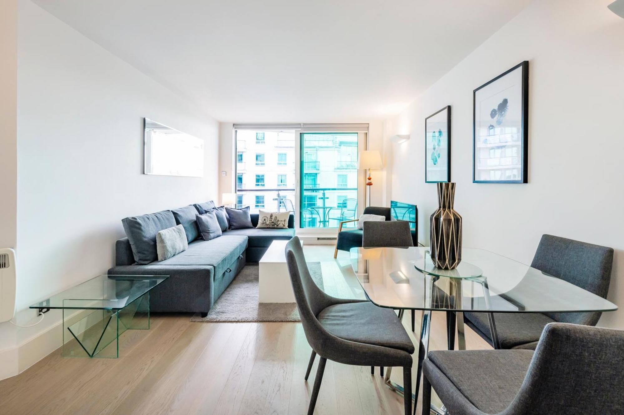 Riverside 2-Bedroom Apartments Londra Esterno foto